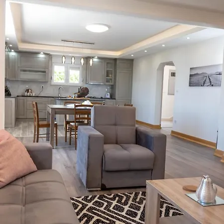 Sandra Apartment