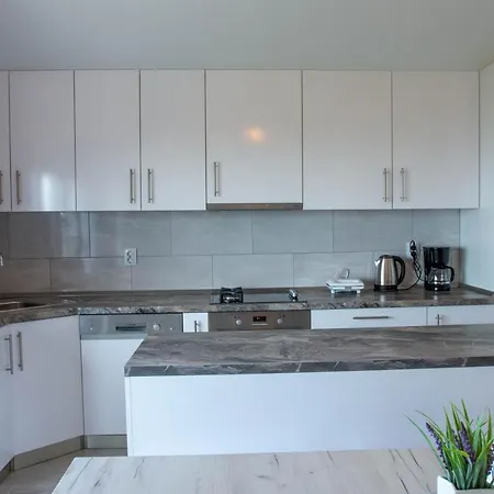 Sandra Apartment *